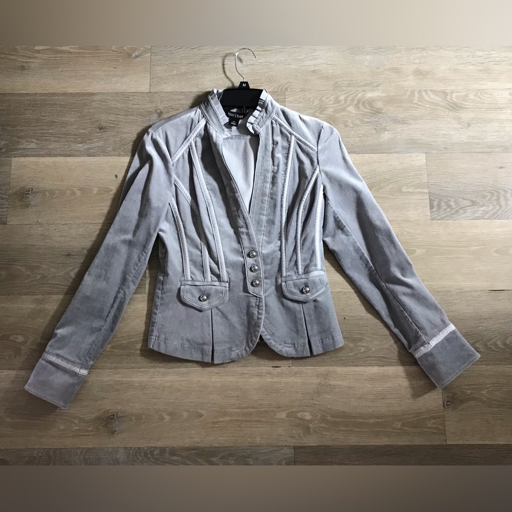 WHITE HOUSE BLACK MARKET GREY PLEATED VELVET JACKET